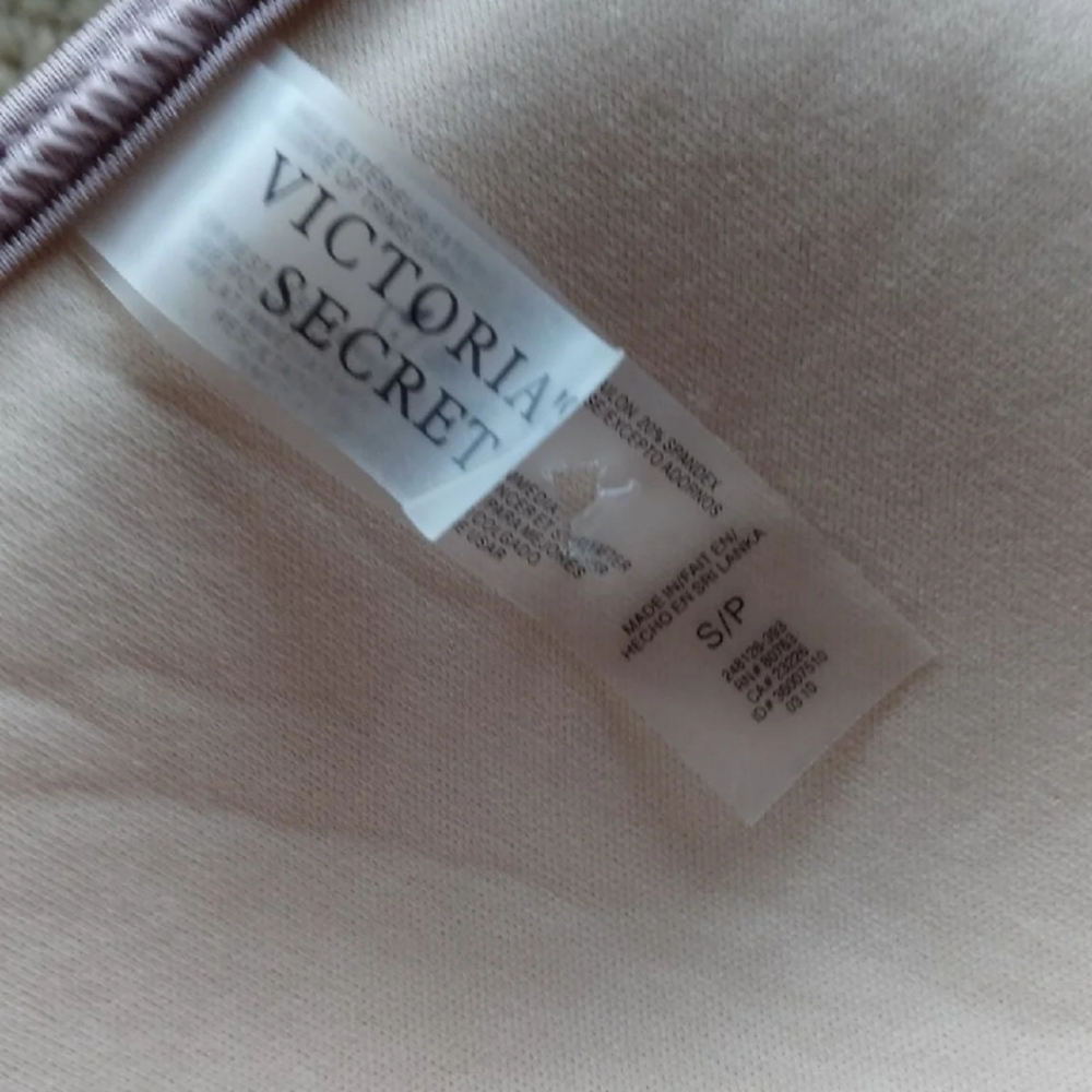 Victoria's Secret Bathing Suit Top - Picture 2 of 4